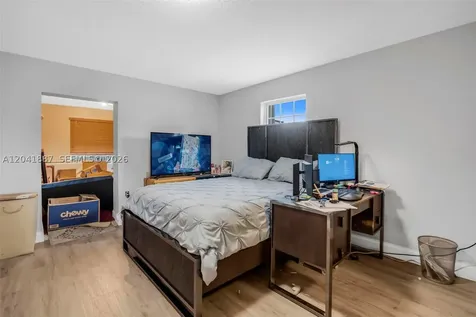 19240 NW 60th Court Hialeah FL 33015