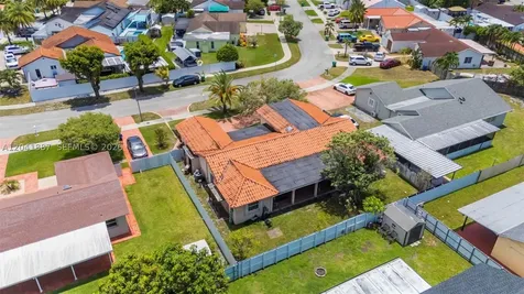 19240 NW 60th Court Hialeah FL 33015