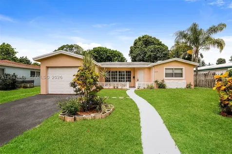 3333 NW 32nd Court Lauderdale Lakes FL 33309