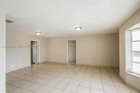 3333 NW 32nd Court Lauderdale Lakes FL 33309