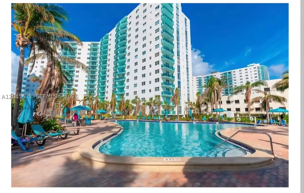 3901 S Ocean Drive Hollywood FL 33019