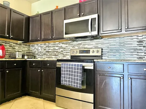 22732 SW 92nd Place Cutler Bay FL 33190