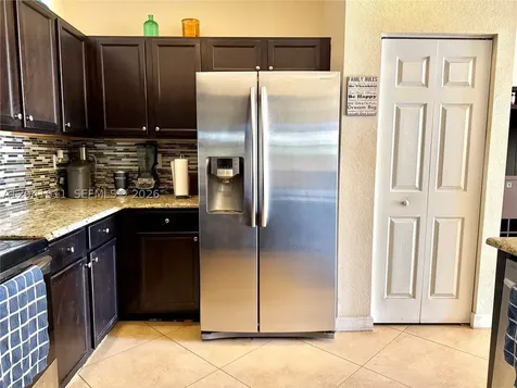 22732 SW 92nd Place Cutler Bay FL 33190