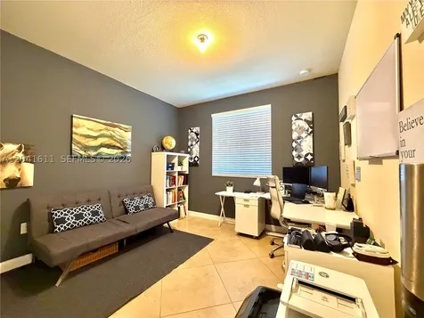 22732 SW 92nd Place Cutler Bay FL 33190