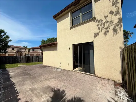 22732 SW 92nd Place Cutler Bay FL 33190