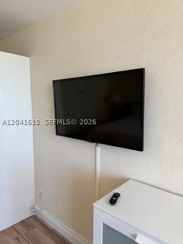 19201 Collins Avenue Sunny Isles Beach FL 33160