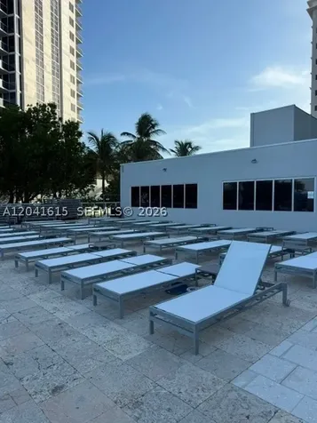 19201 Collins Avenue Sunny Isles Beach FL 33160