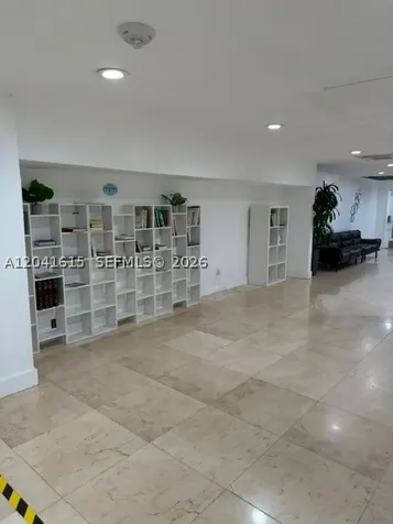 19201 Collins Avenue Sunny Isles Beach FL 33160