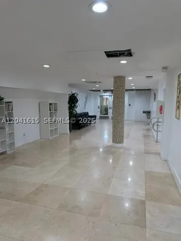 19201 Collins Avenue Sunny Isles Beach FL 33160