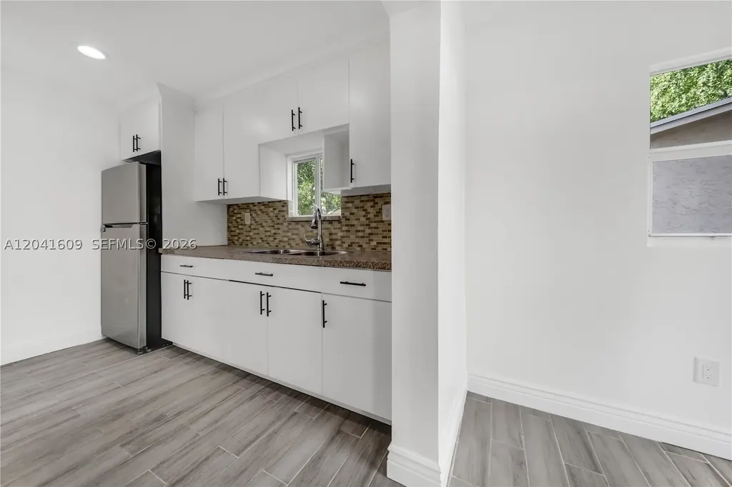 2440 NW 31st Avenue Fort Lauderdale FL 33311