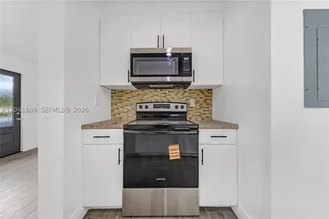 2440 NW 31st Avenue Fort Lauderdale FL 33311