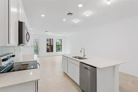 8344 NW 7th Court Plantation FL 33324