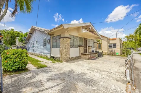1468 SW 2nd Street Miami FL 33135