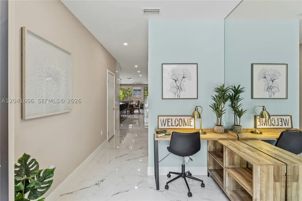 809 SW 10th Street Fort Lauderdale FL 33315