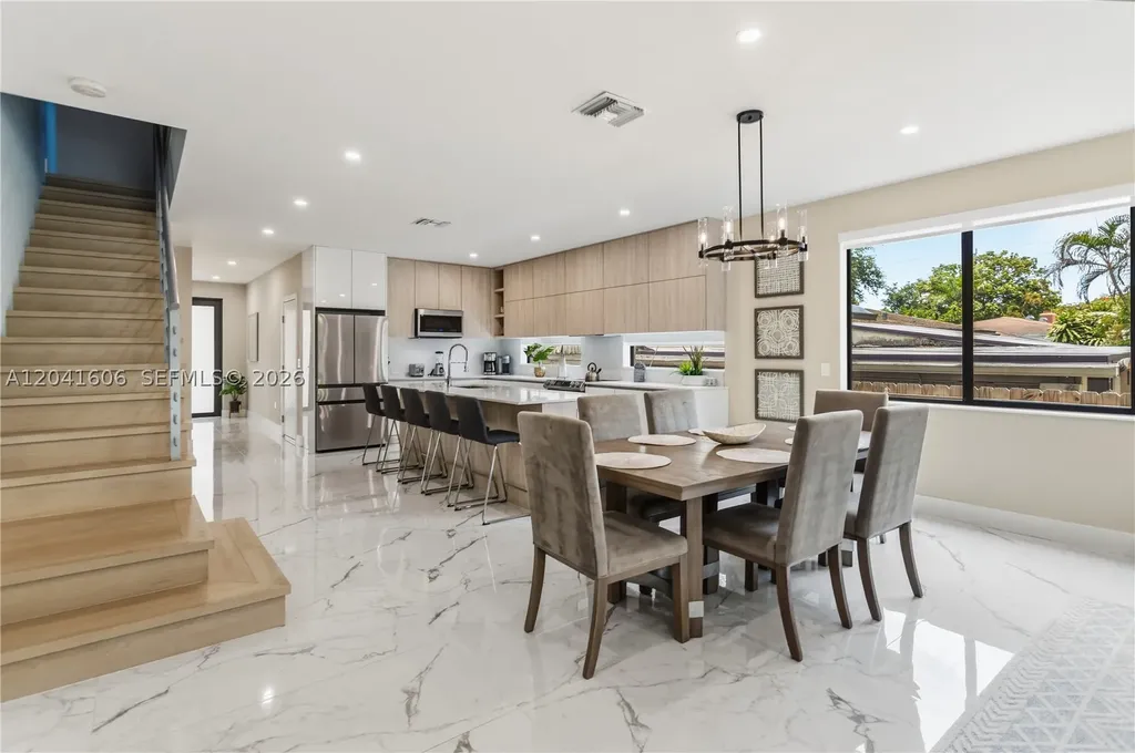 809 SW 10th Street Fort Lauderdale FL 33315