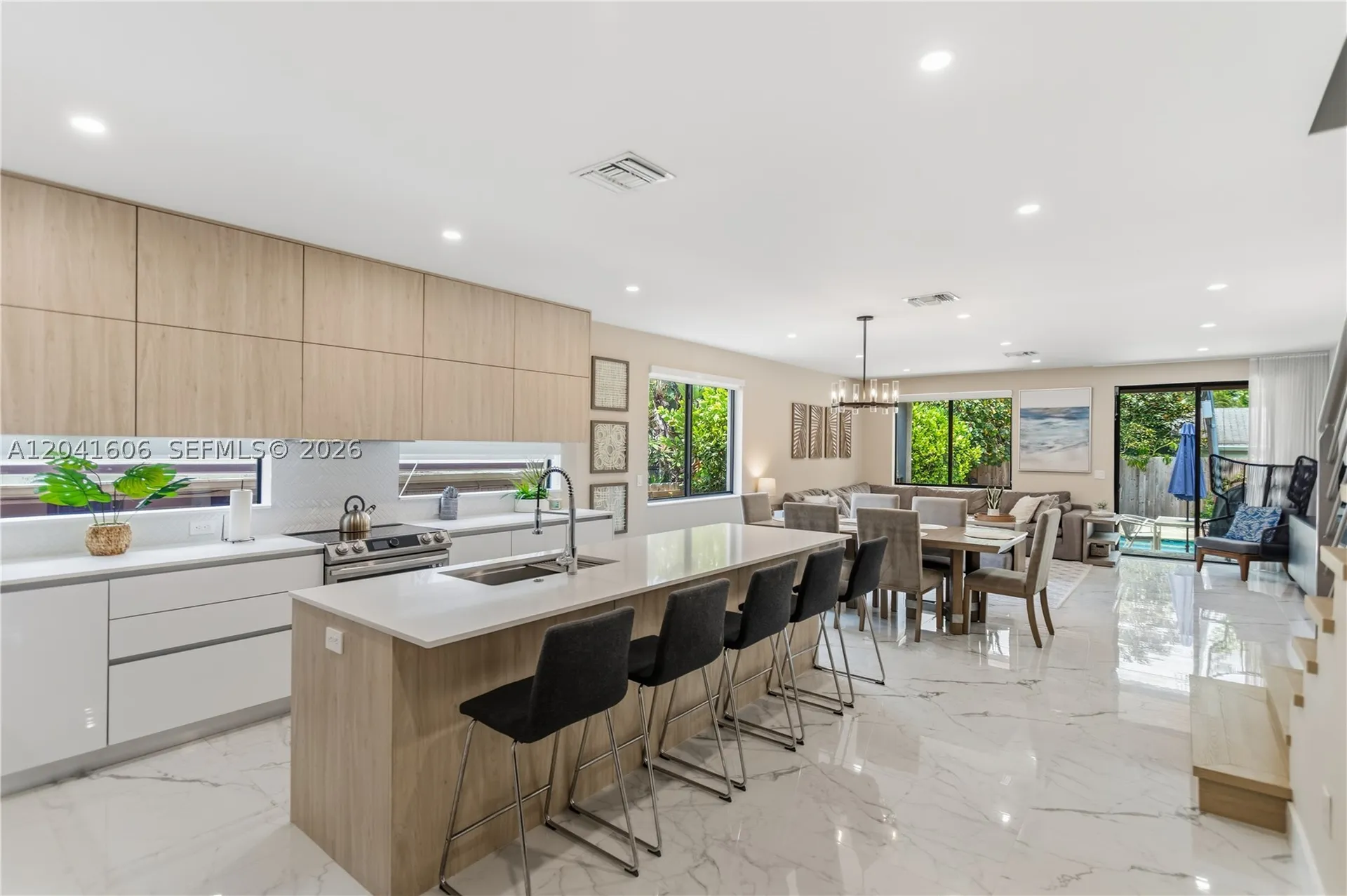 809 SW 10th Street Fort Lauderdale FL 33315