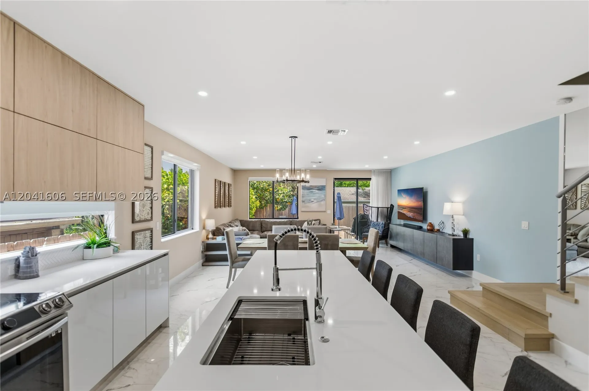 809 SW 10th Street Fort Lauderdale FL 33315