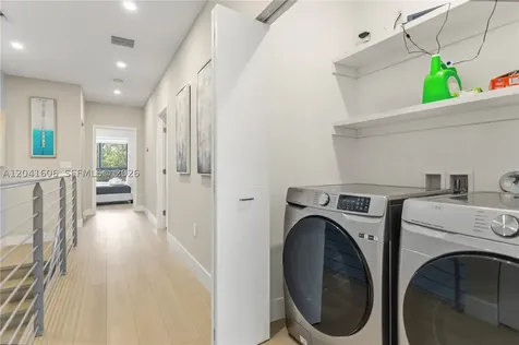 809 SW 10th Terrace Fort Lauderdale FL 33315