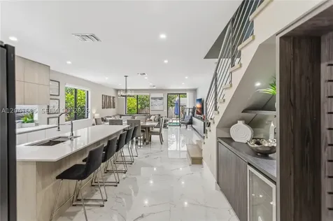 809 SW 10th Terrace Fort Lauderdale FL 33315