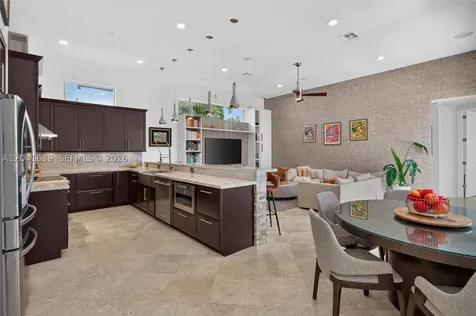 1136 Ginger Circle Weston FL 33326