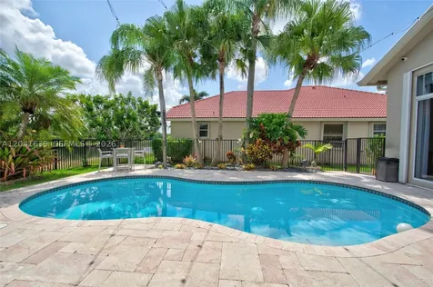 1136 Ginger Circle Weston FL 33326