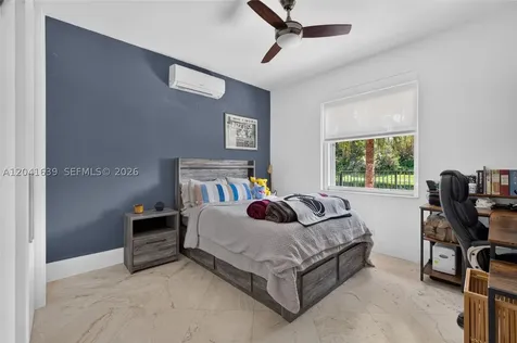 1136 Ginger Circle Weston FL 33326