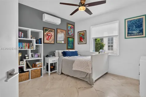 1136 Ginger Circle Weston FL 33326