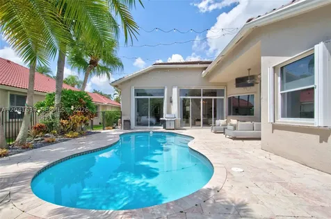 1136 Ginger Circle Weston FL 33326