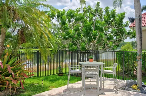 1136 Ginger Circle Weston FL 33326