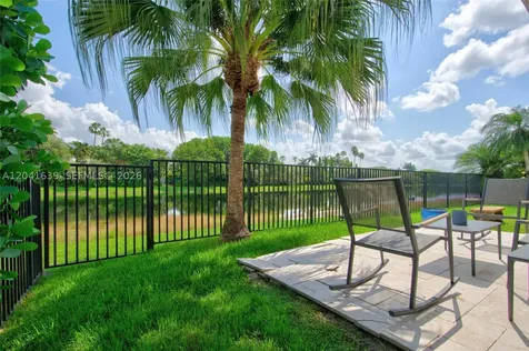 1136 Ginger Circle Weston FL 33326