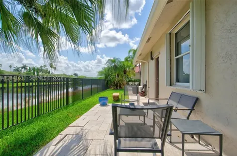 1136 Ginger Circle Weston FL 33326