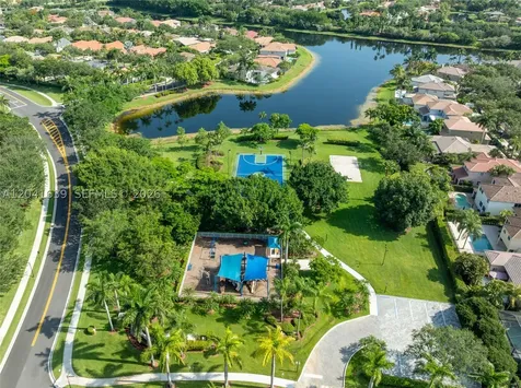 1136 Ginger Circle Weston FL 33326