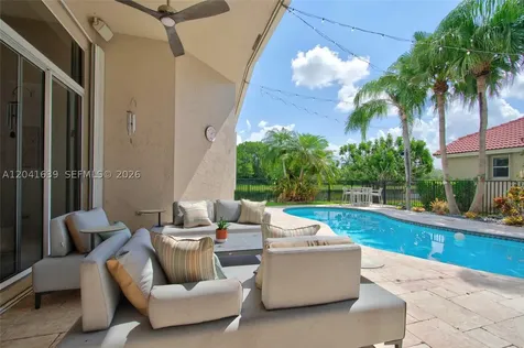1136 Ginger Circle Weston FL 33326
