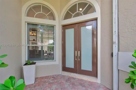 1136 Ginger Circle Weston FL 33326