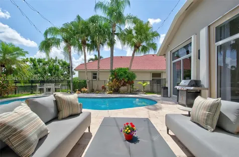 1136 Ginger Circle Weston FL 33326