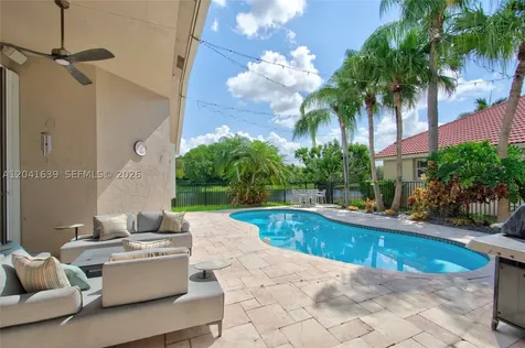 1136 Ginger Circle Weston FL 33326