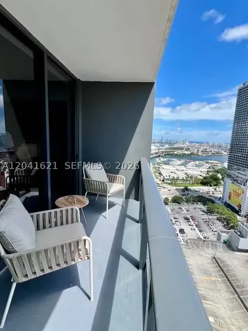159 NE 6th Street Miami FL 33132