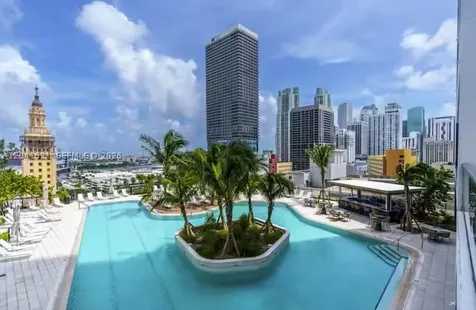 159 NE 6th Street Miami FL 33132