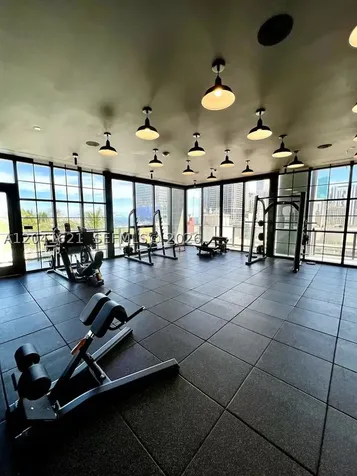 159 NE 6th Street Miami FL 33132
