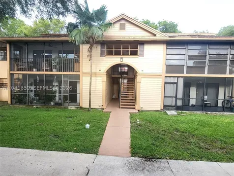 18845 NW 62nd Avenue Hialeah FL 33015