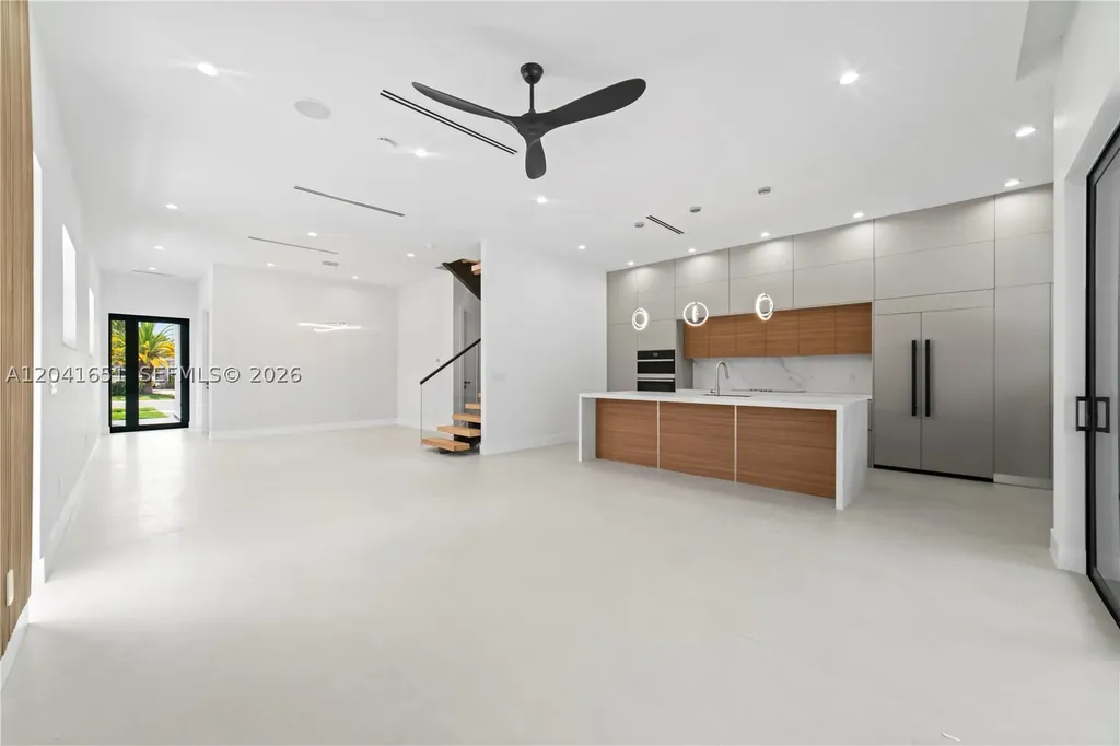 1320 NE 16th Avenue Fort Lauderdale FL 33304