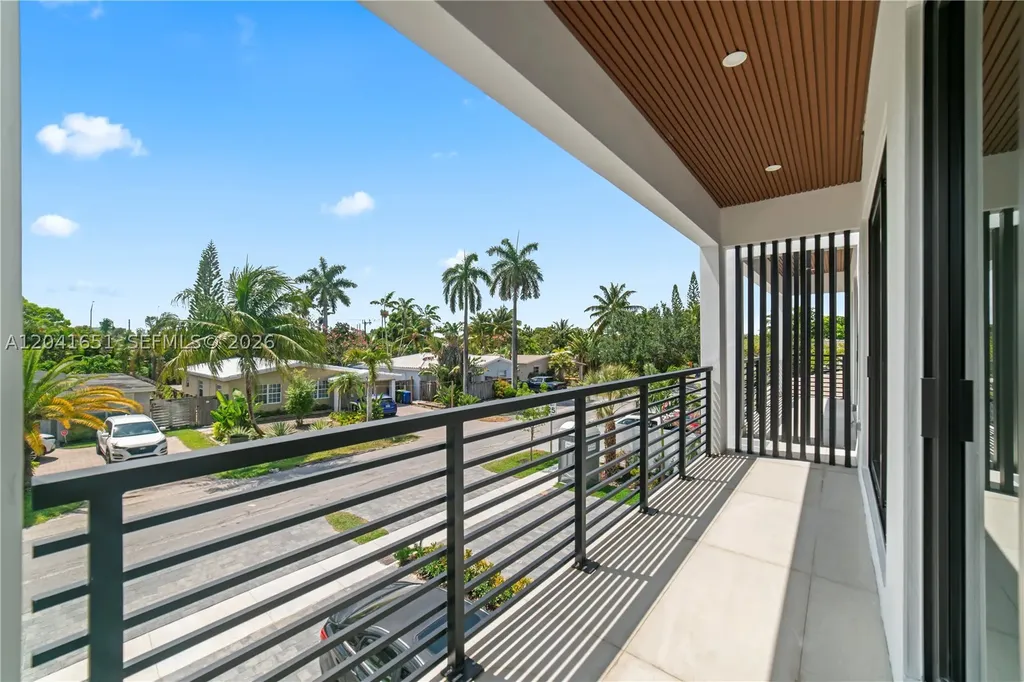 1320 NE 16th Avenue Fort Lauderdale FL 33304