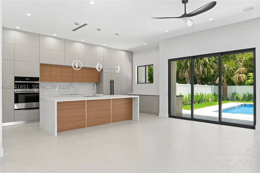 1320 NE 16th Avenue Fort Lauderdale FL 33304
