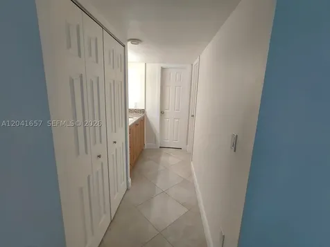 5701 Collins Avenue Miami Beach FL 33140
