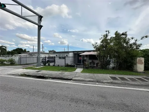 6060 NW 7th Street Miami FL 33126