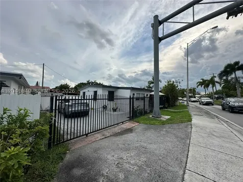 6060 NW 7th Street Miami FL 33126