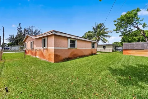 2915 NW 206th Street Miami Gardens FL 33056