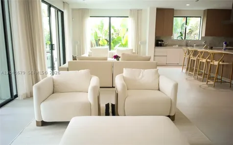 241 NW 46th Street Miami FL 33127