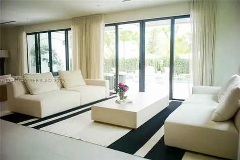 241 NW 46th Street Miami FL 33127