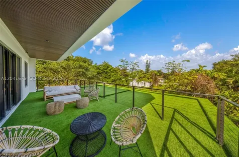 241 NW 46th Street Miami FL 33127